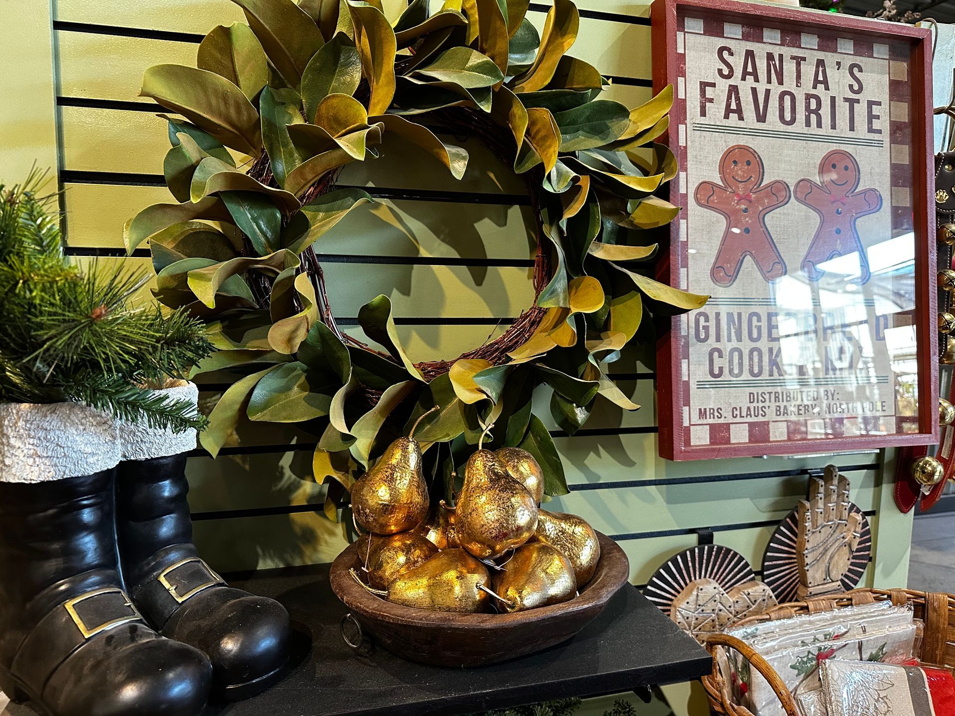 A sign that says santa 's favorite ginger cook on it
