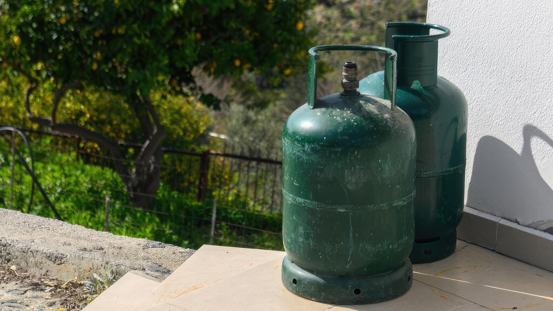 upright propane tank safety storage example