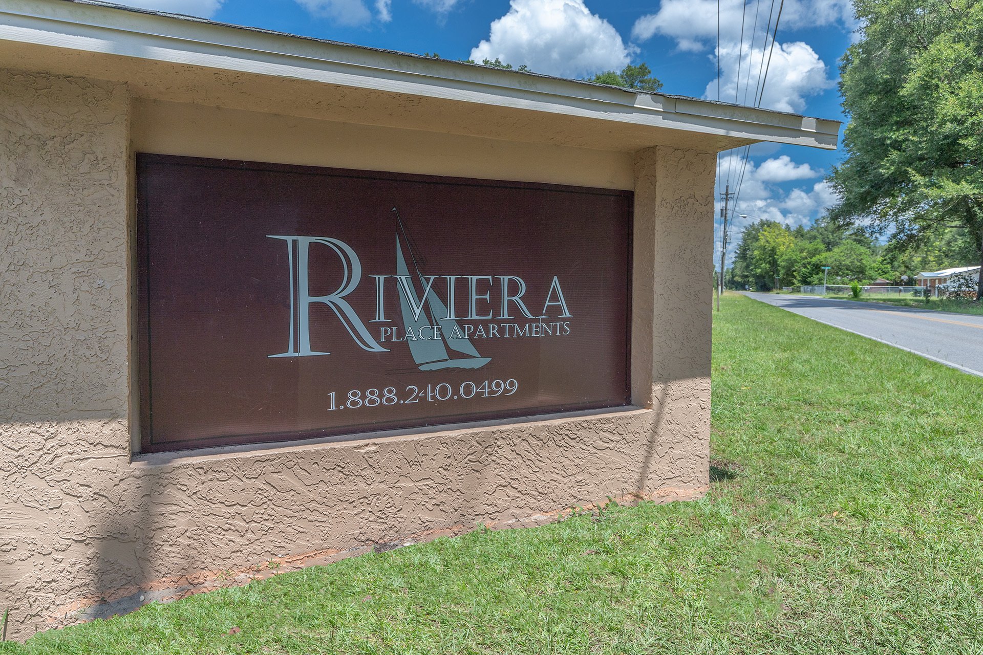Riviera Place Apartments