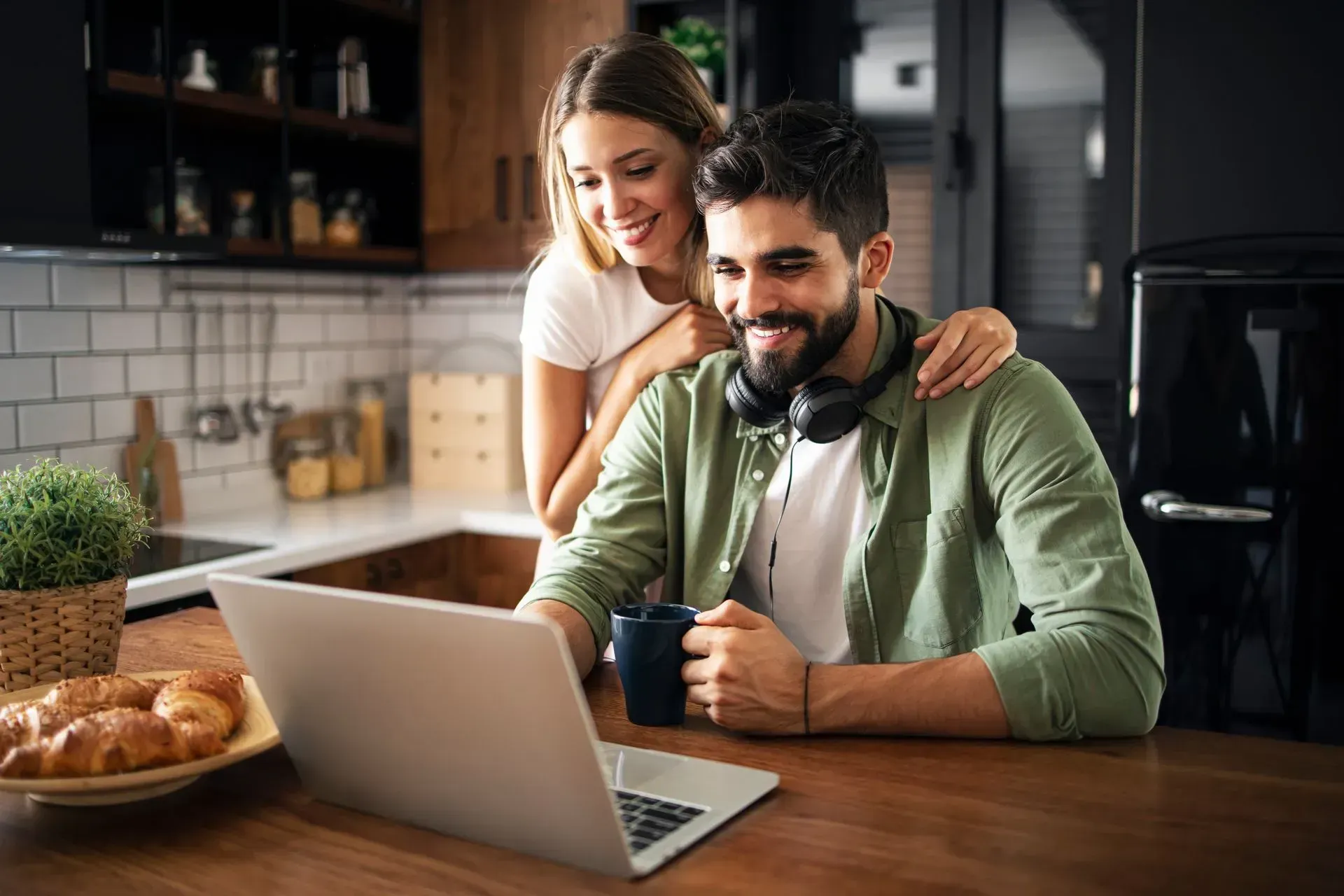 Couple Buying Online