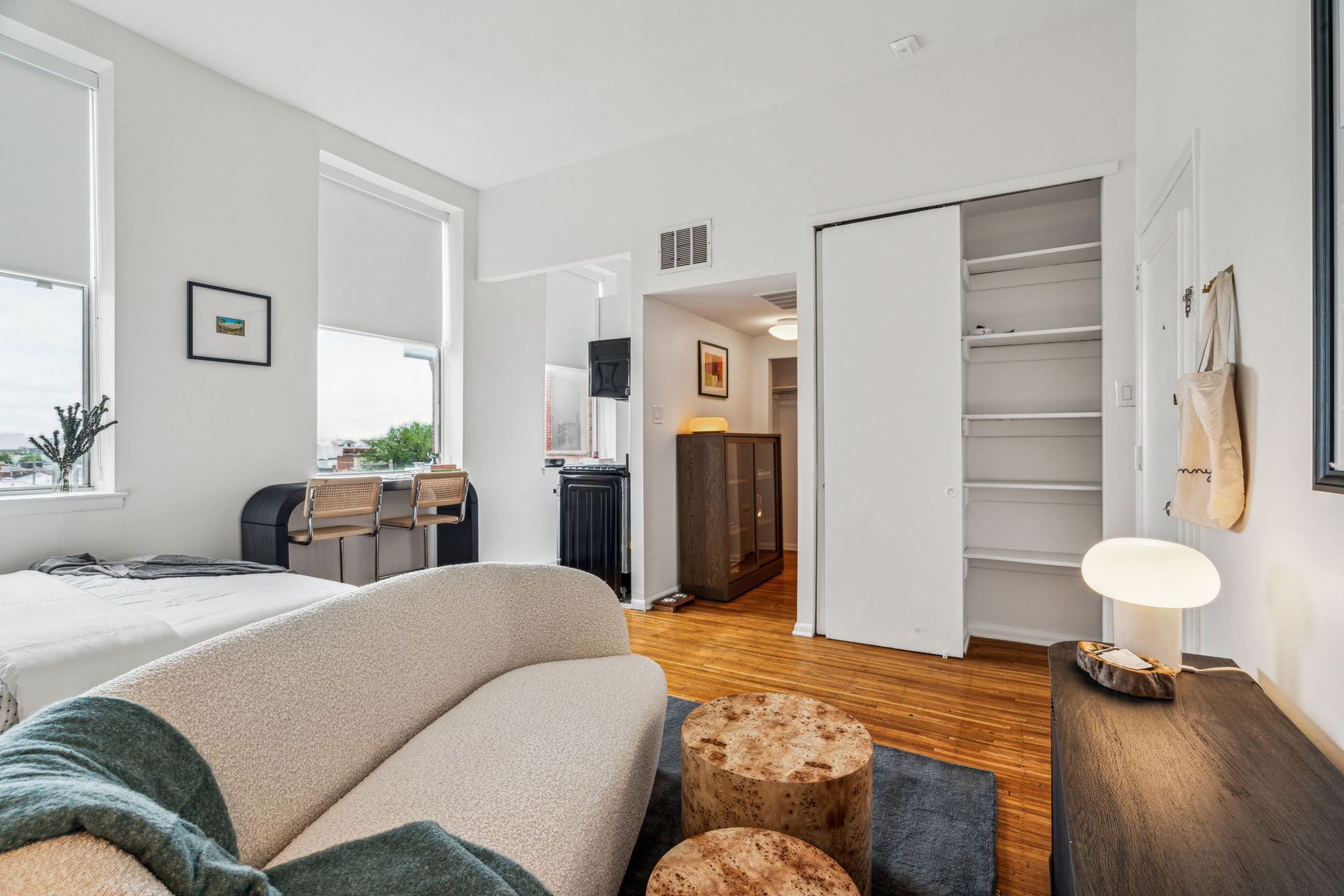 Studio Apartment