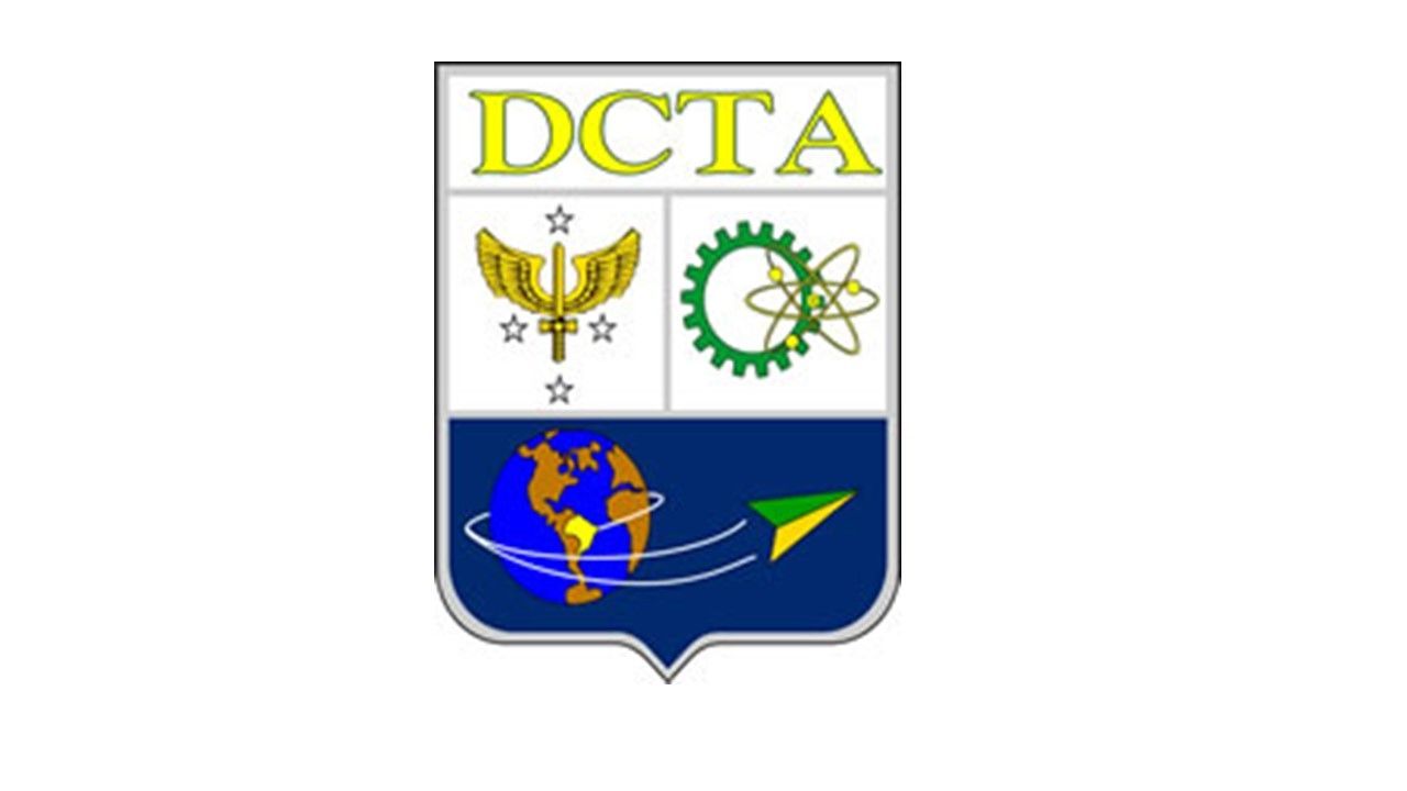 Um brasão com a palavra dcta nele