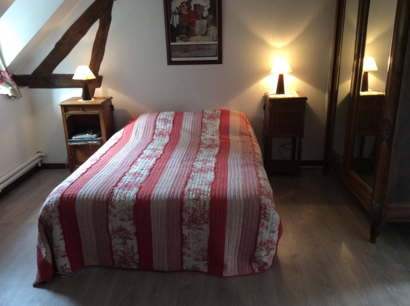 Chambre avec lit double