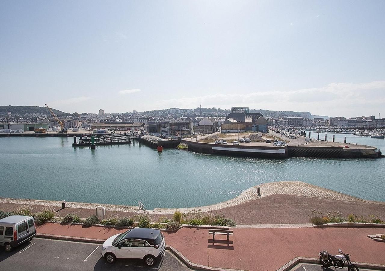 Vue sur le port