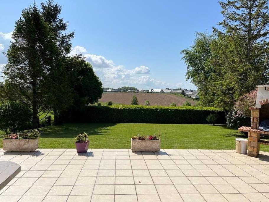 Photo de la vue en campagne depuis la terrasse du gite