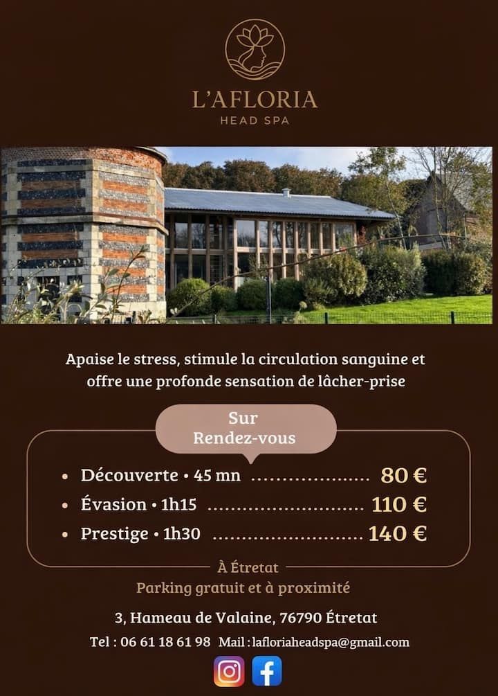 Dépliant promotionnel du spa L'Afloria Paris présentant les forfaits de soins et leurs tarifs