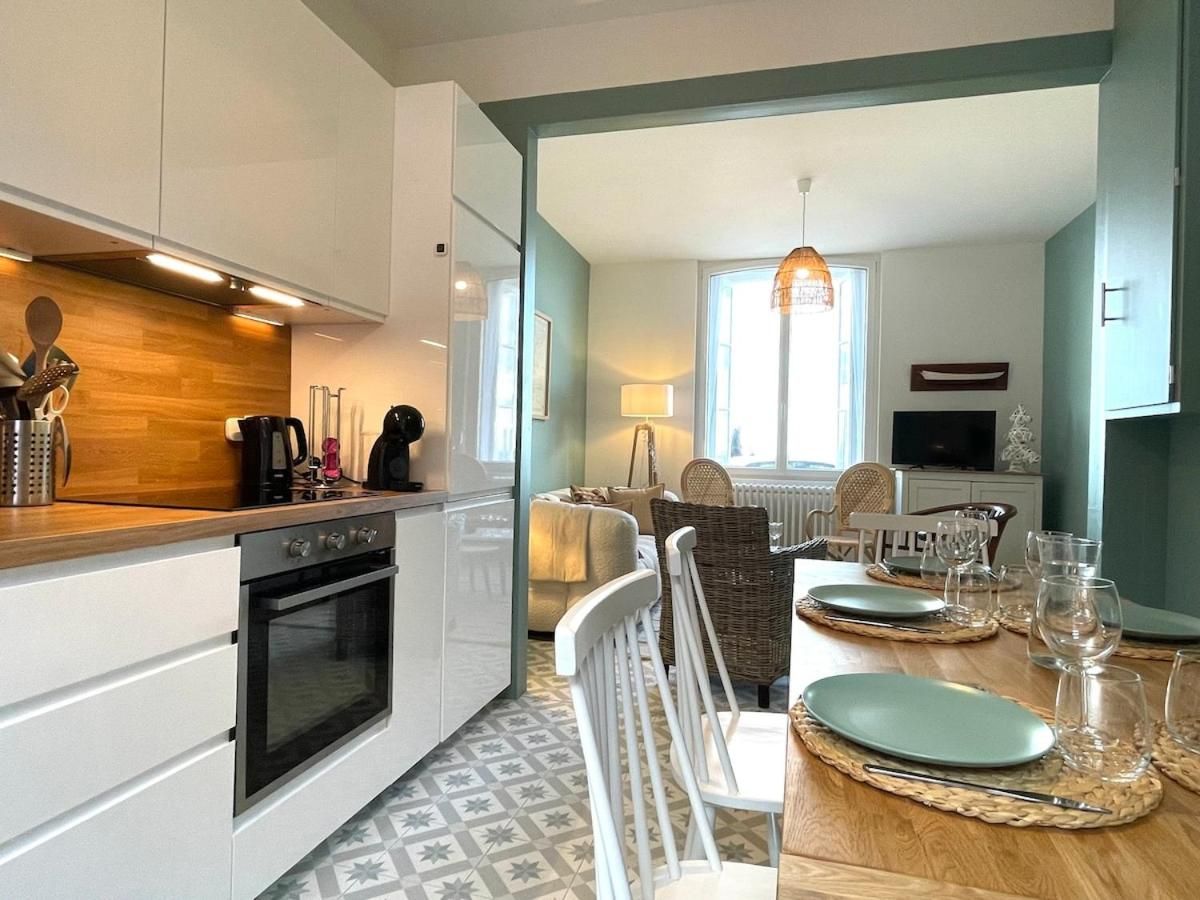 Séjour salon avec cuisine ouverte