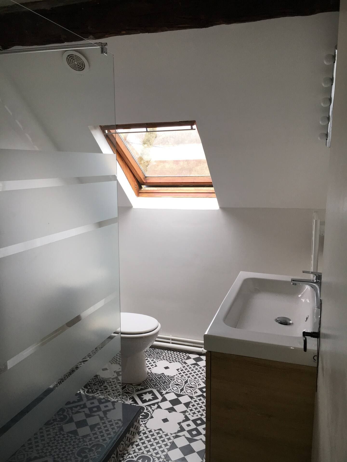Salle de bain autre vue