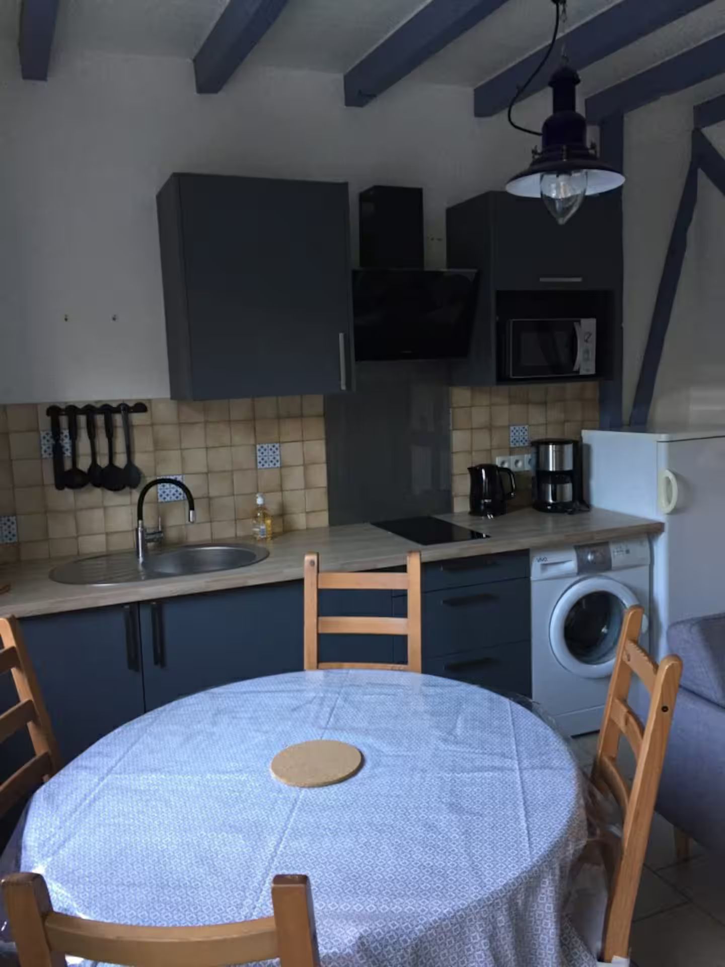 Table et cuisine du gite