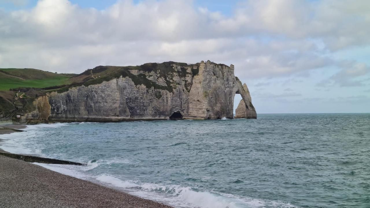 Image d'Etretat et ses falaises