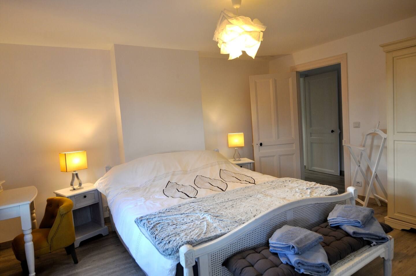 Première vue de la chambre du gite à Etretat 
