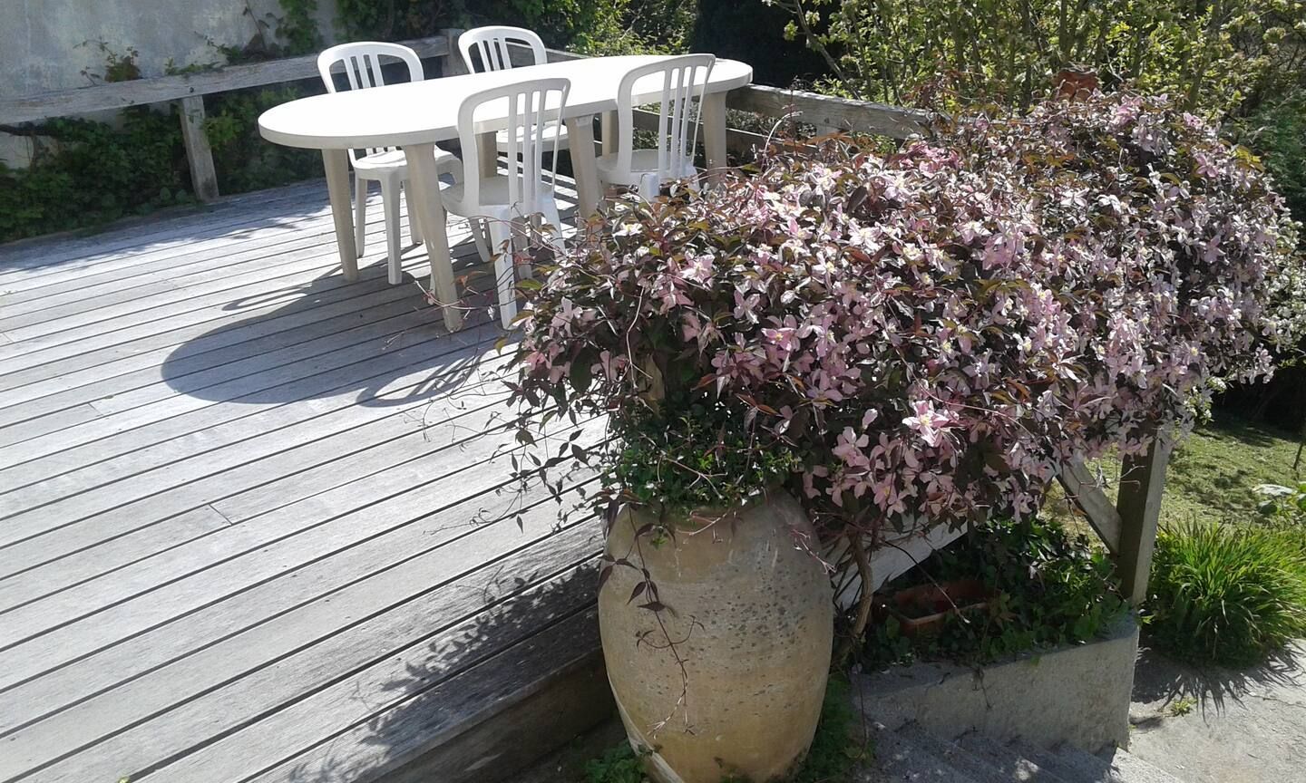 Autre vue terrasse extérieure