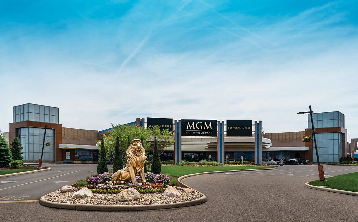MGM Northfield Park Casino Bus Trip by New Wave Limousine and ROLLER COACH & TOURS, Inc.