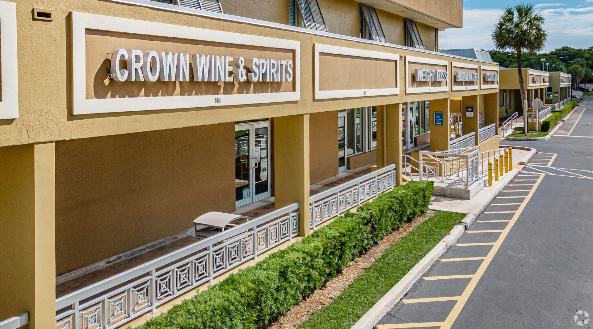 Park Sheridan West Crown Wine & Spirits