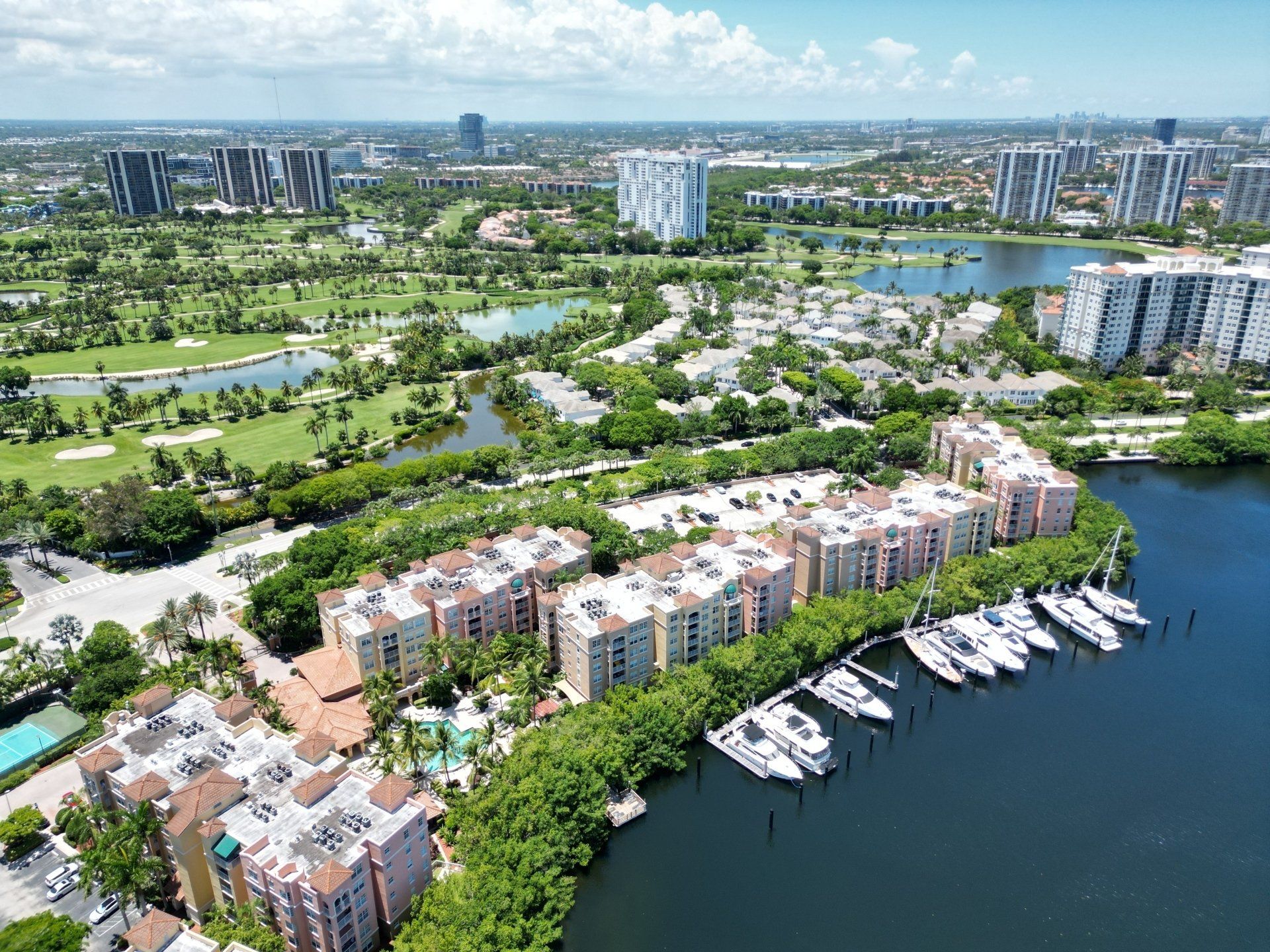 Yacht Club Marina