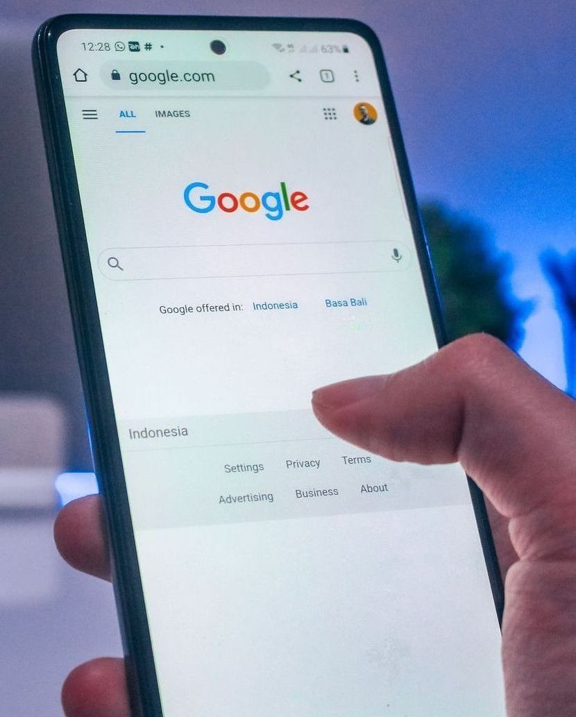 doing a google search on a phone