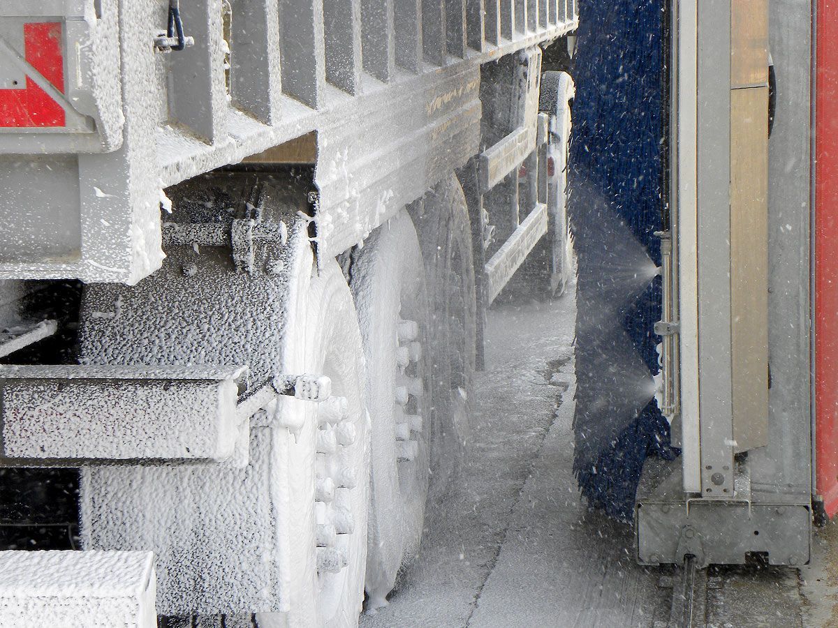 Traffic Film Remover for trucks coaches and transport