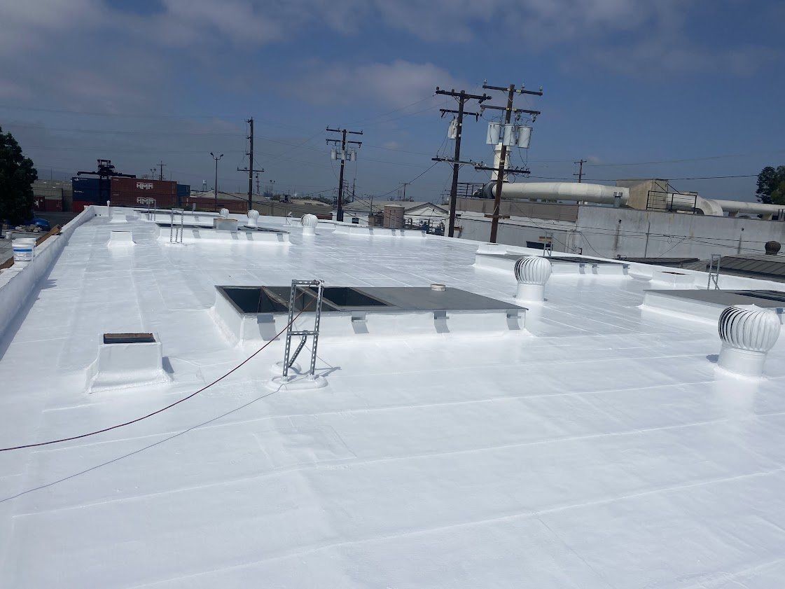 A white roof with a rope attached to it