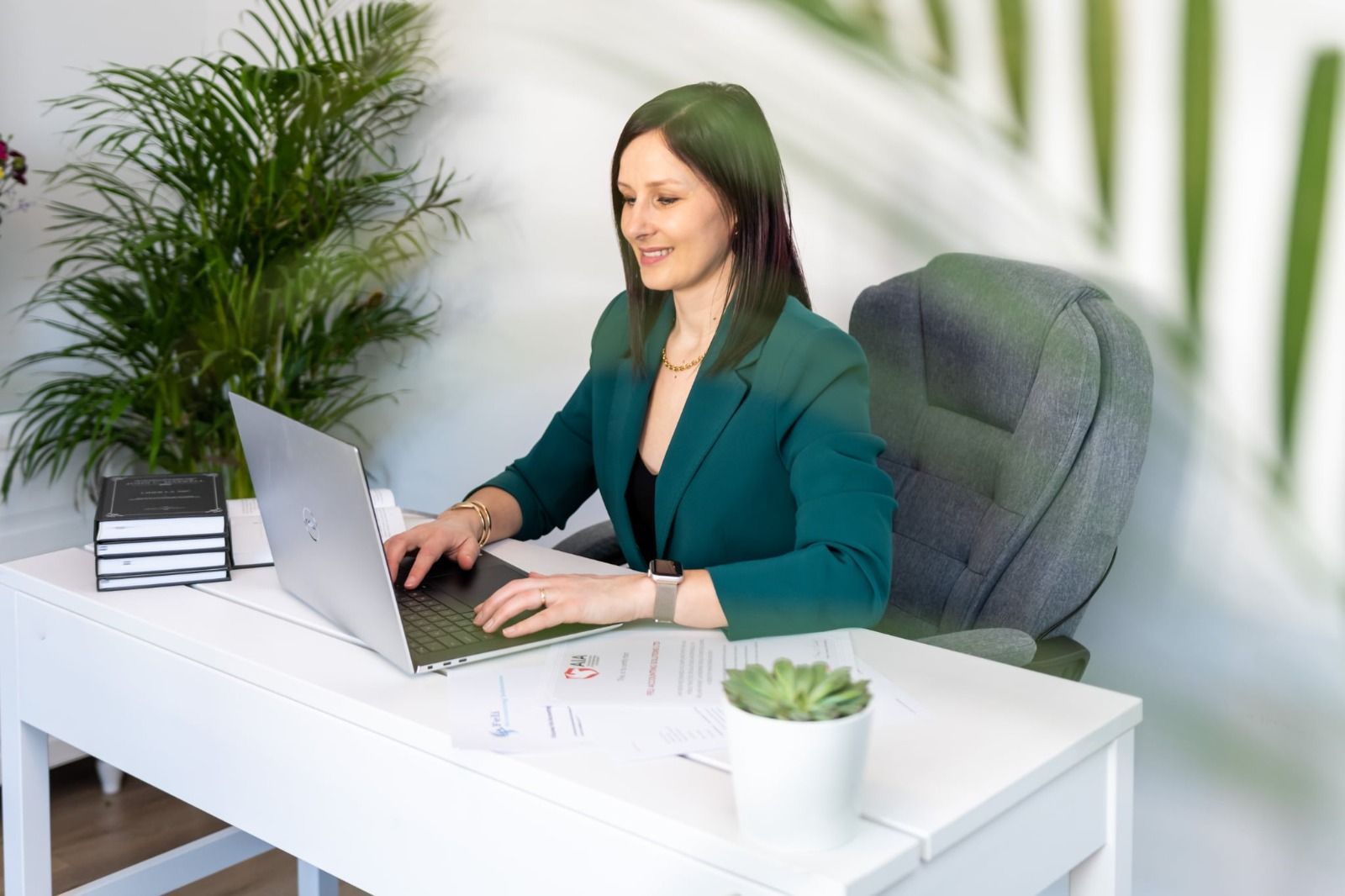 Accountant handling tax returns and year-end accounts for freelancers
