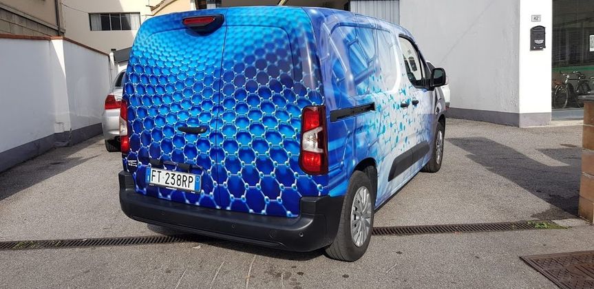 Furgone per pulizia tappezzeria auto in provincia di Prato