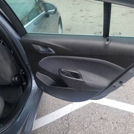 2018 CHEVTOLET CRUSE LT - image 3
