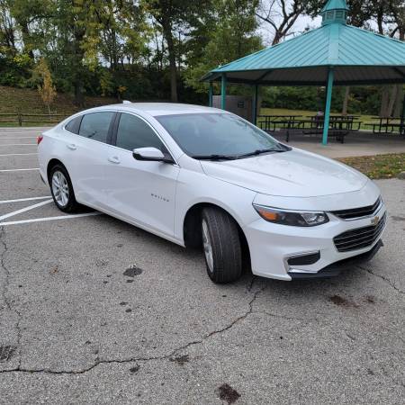 2017 CHEVROLET MALIBU LT - image 5