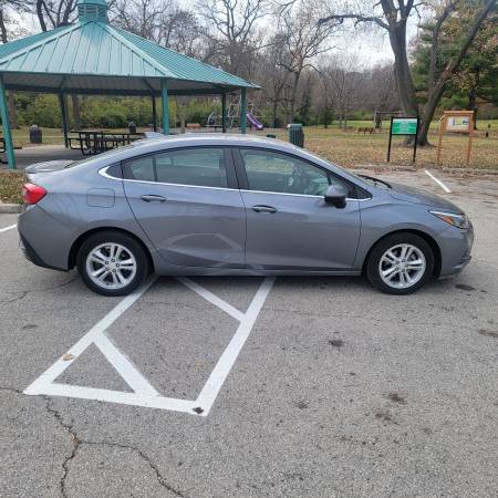 2018 CHEVTOLET CRUSE LT - image 1