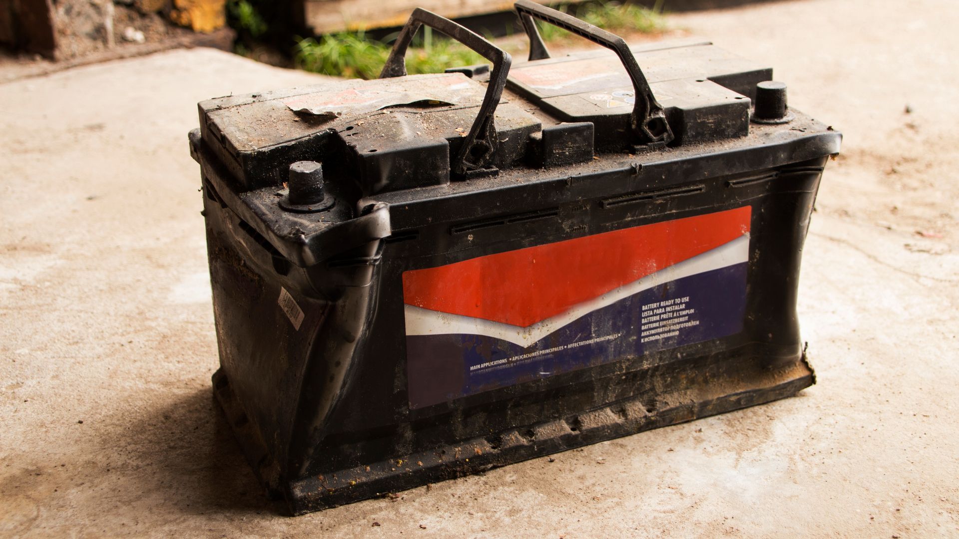 What Causes a Car Battery to Bulge or Swell? | F & M Automotive Body & Repair