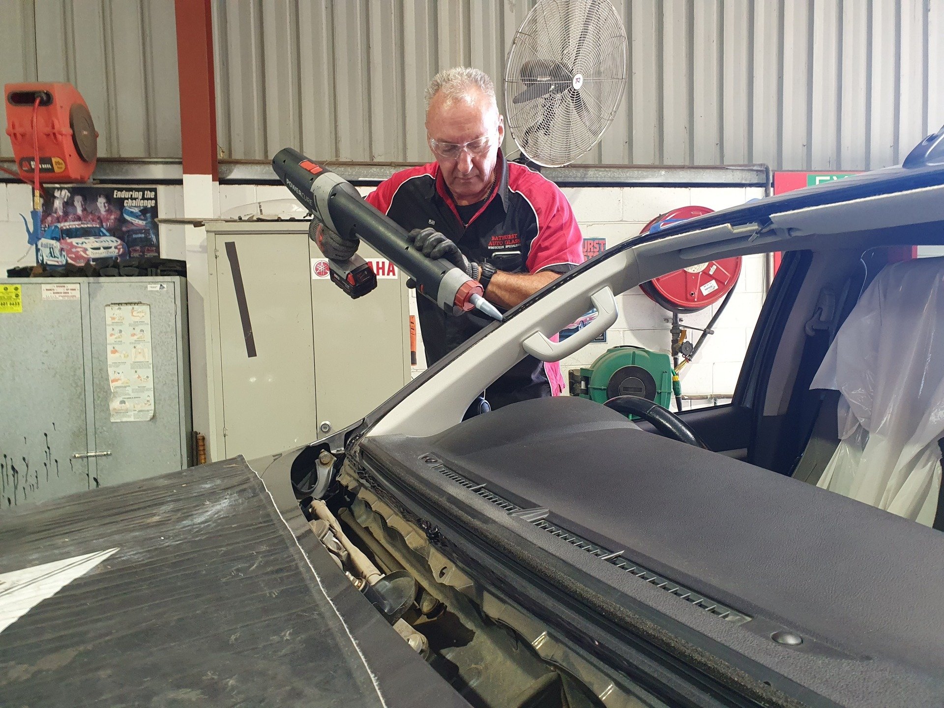 Bathurst Auto Glass Windscreen Repairs Replacements