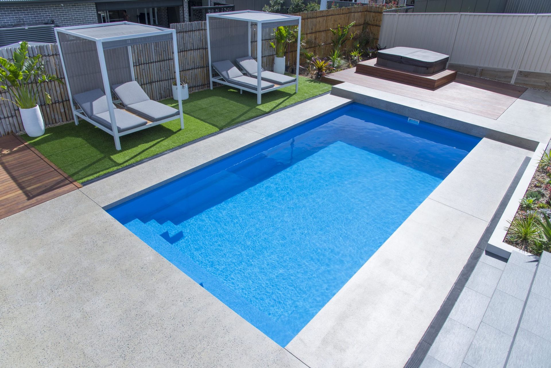 Entertainer Pool Design Masterbuilt Pools | Coast Life Pools & Spas