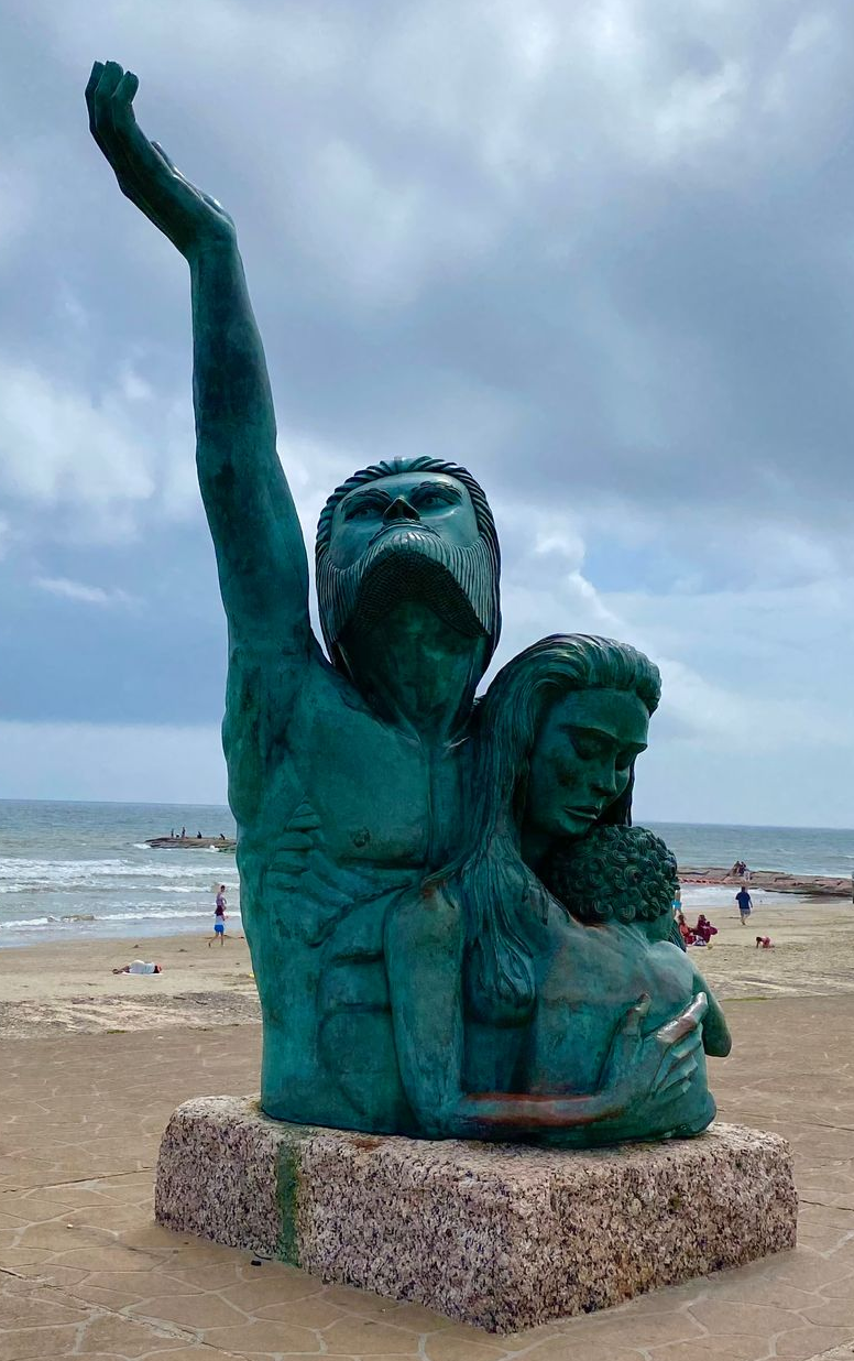 1900 Storm Memorial, Galveston 1900 Storm Memorial statue along the Galveston Seawall