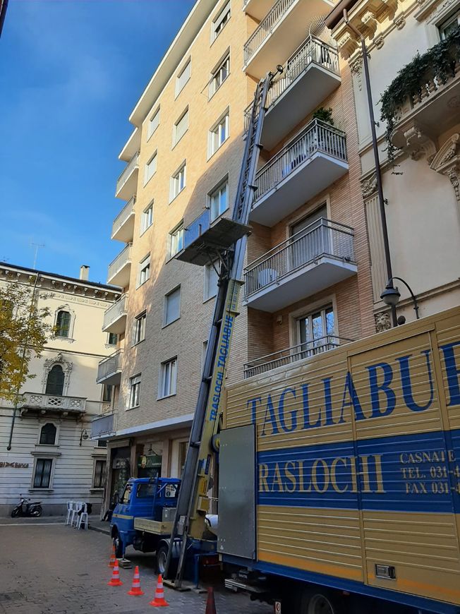 Noleggio piattaforma aerea a Como