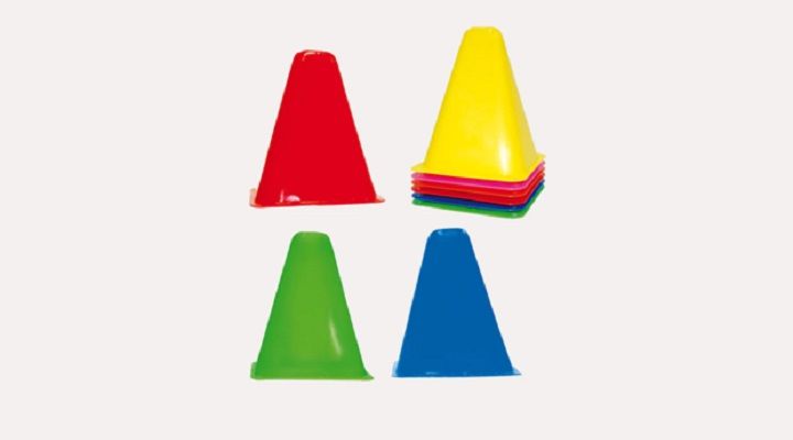 CONO BASE CUADRADA