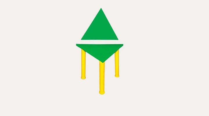 MESA TRIANGULAR