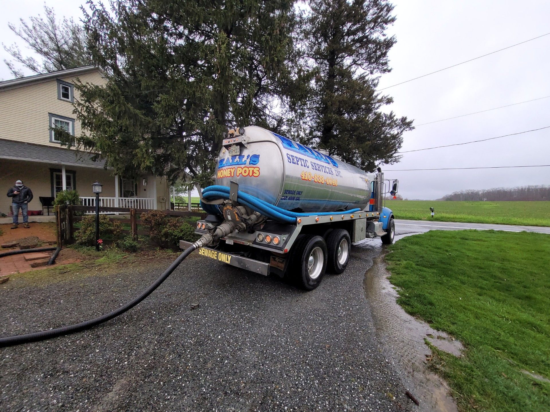 Hall's Septic Services 9
