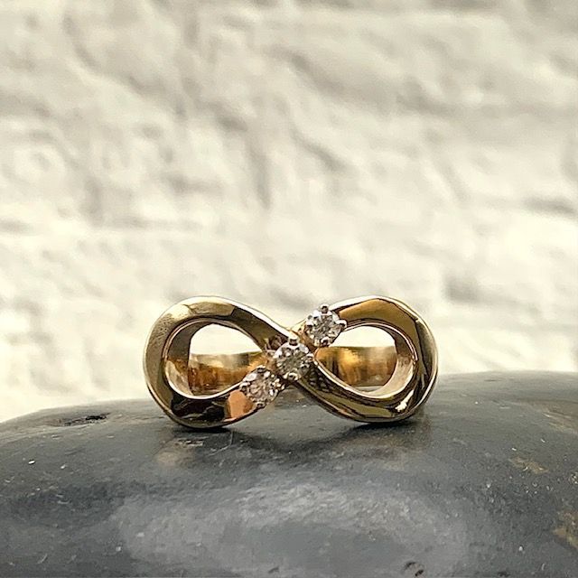 Infinity Ring — Arlington, Texas — Diamonds & Designs