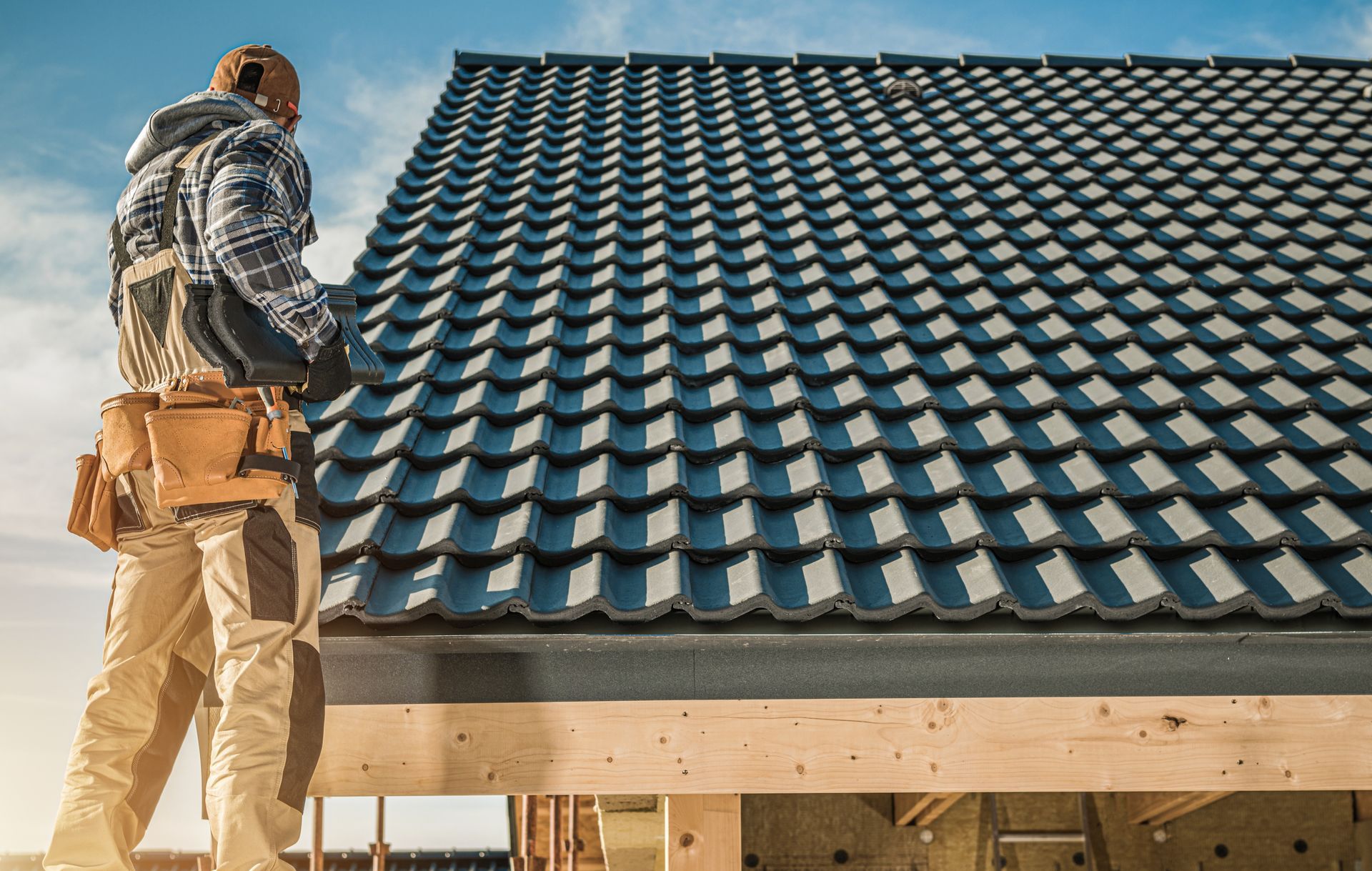 roofer on roof