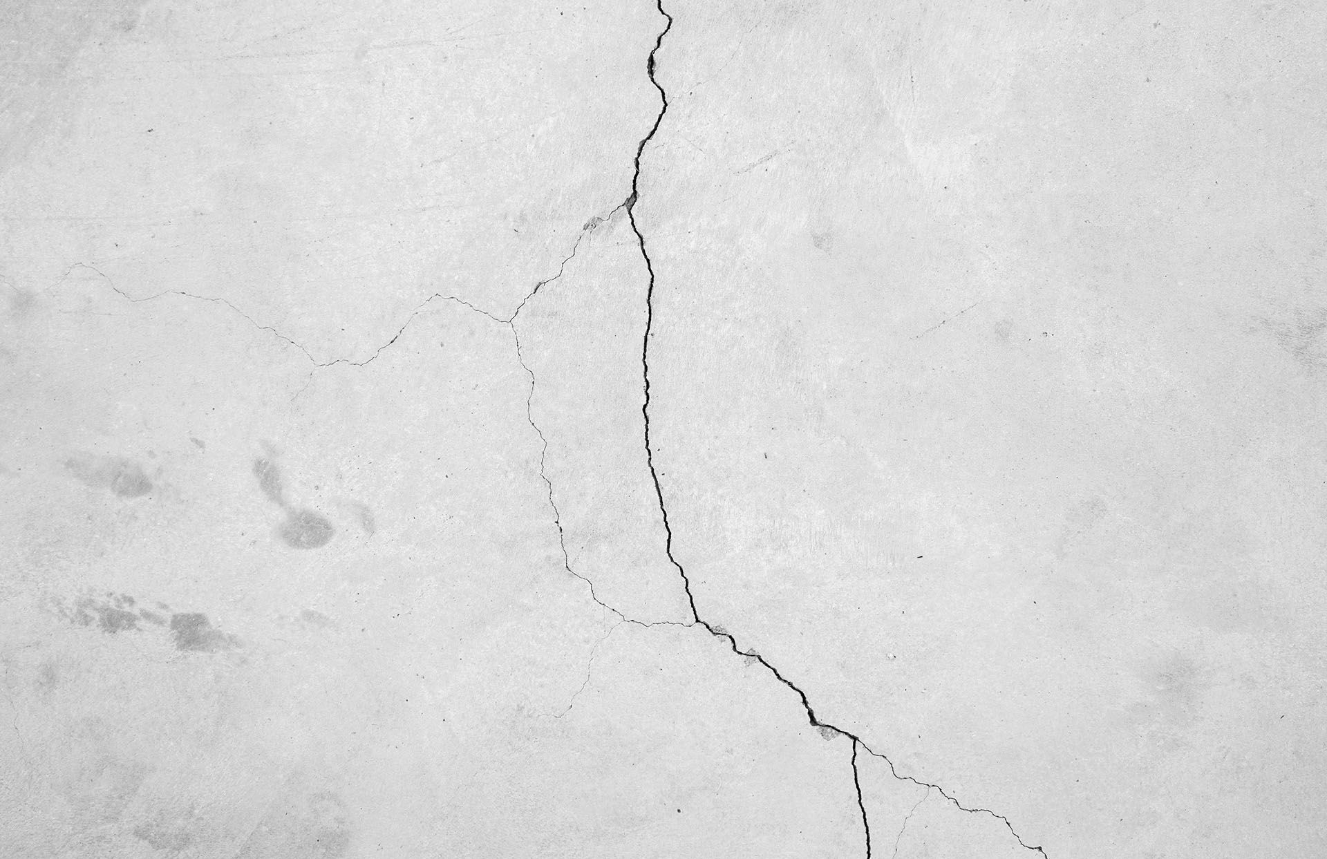 crack on concrete
