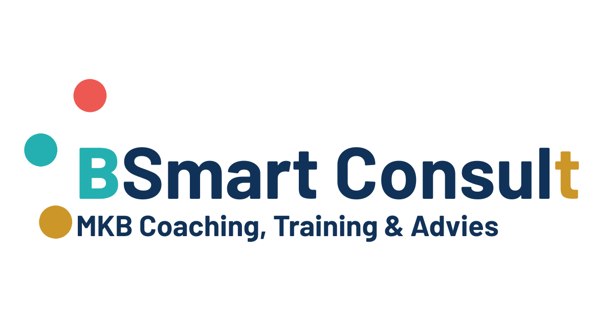 Het logo van BSmart Consult met tekst in , plus de slogan MKB Coaching, Training & Advies.