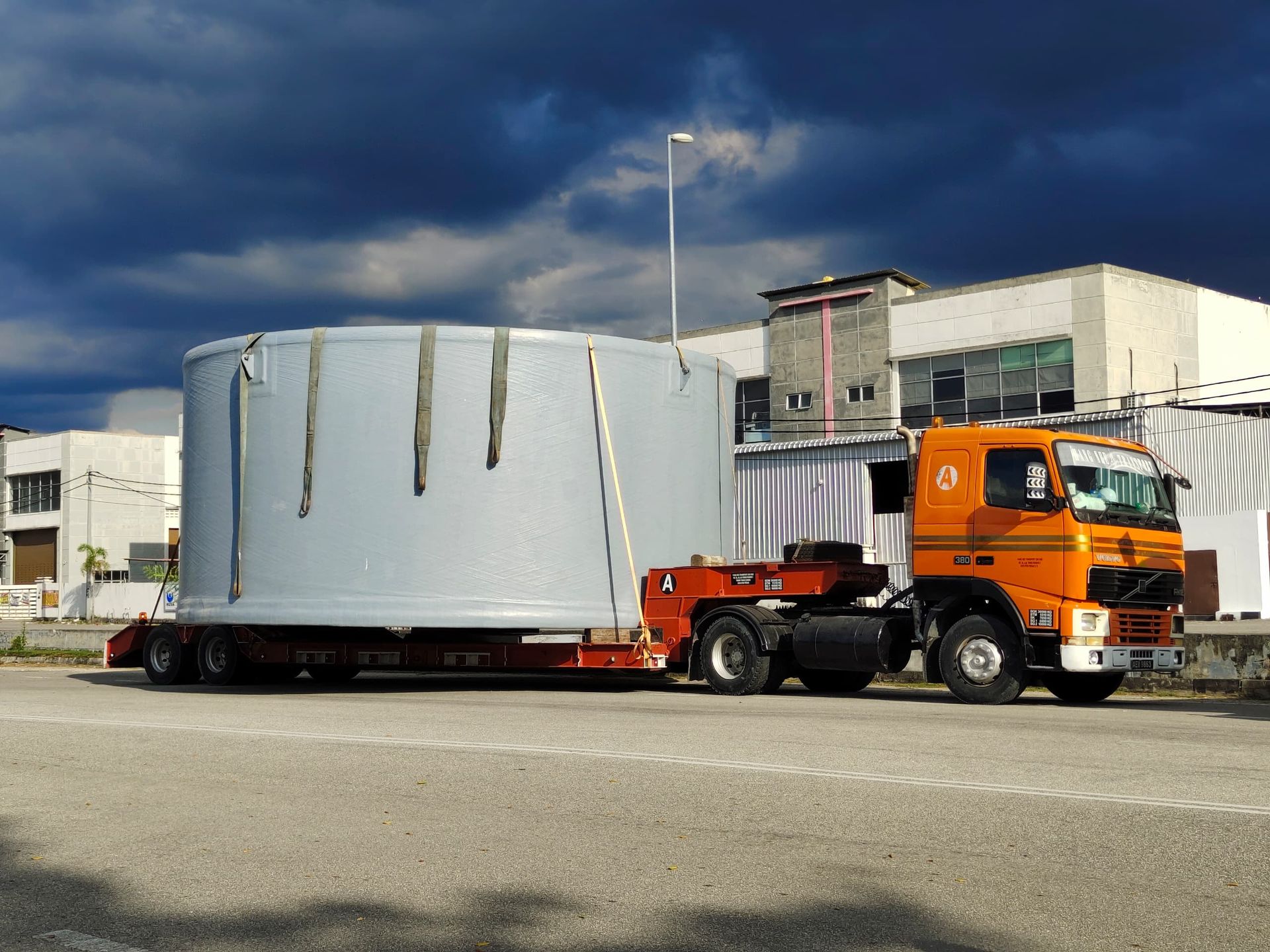 Fiberglass (FRP) Tank 