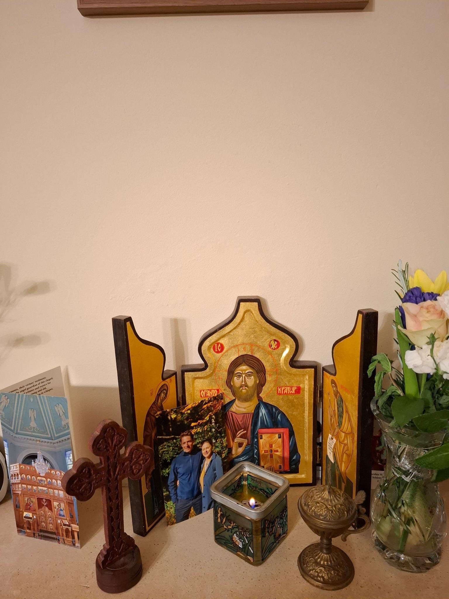 Fotografie cu iconostas