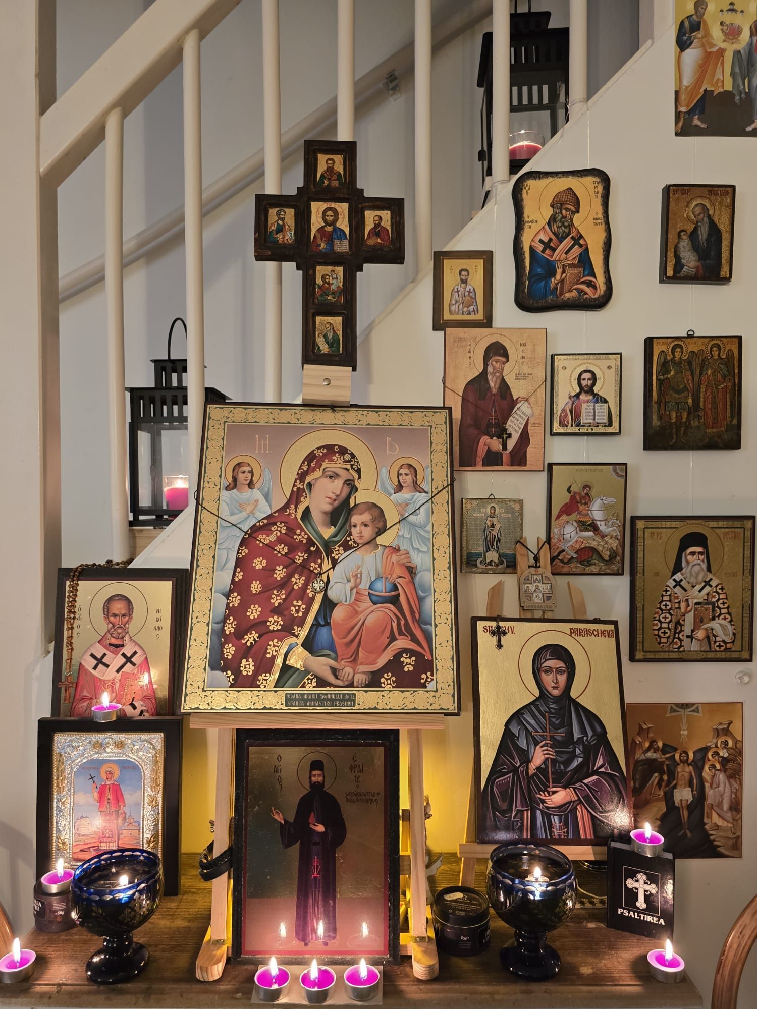 Fotografie cu iconostas