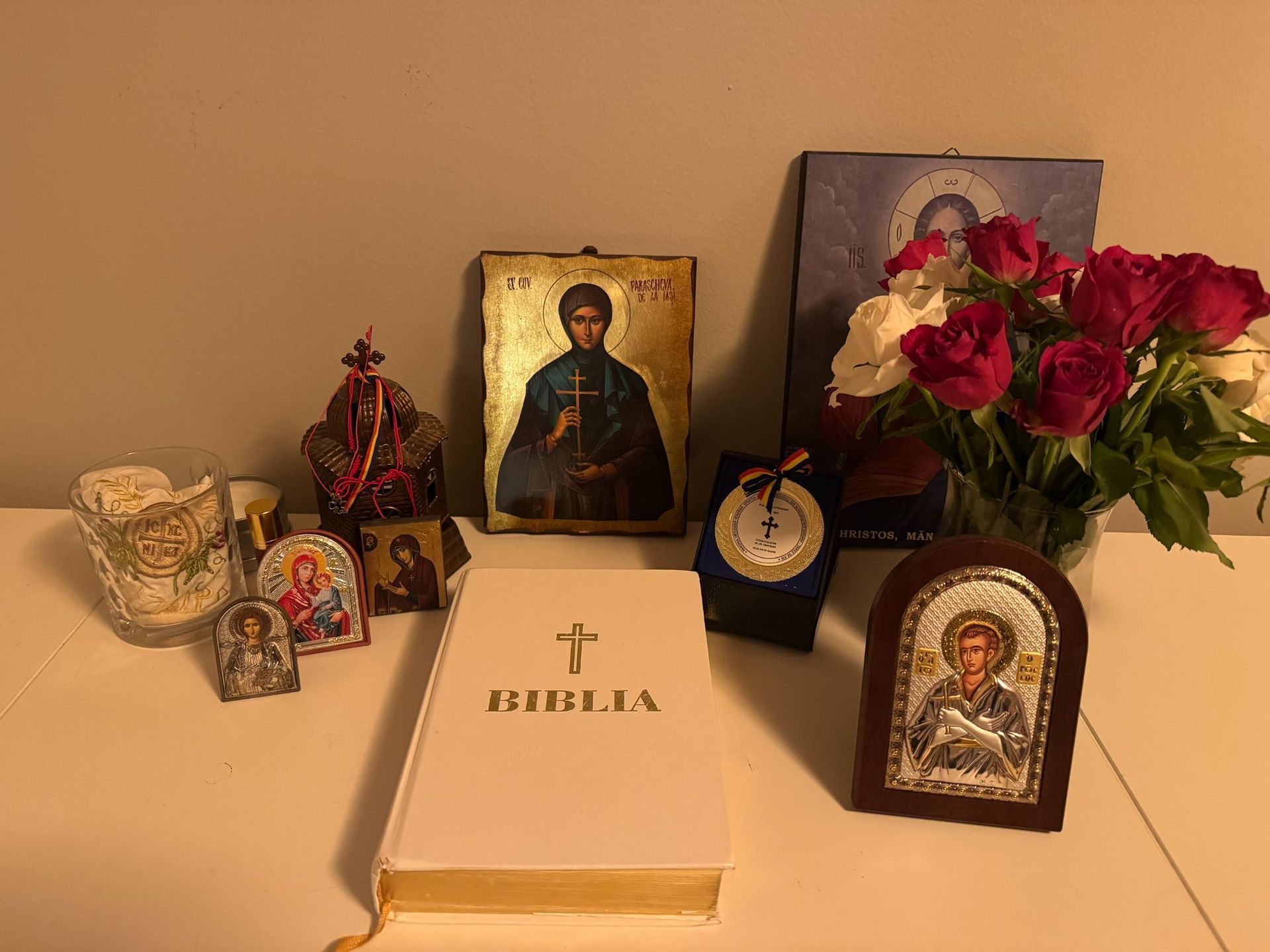 Fotografie cu iconostas