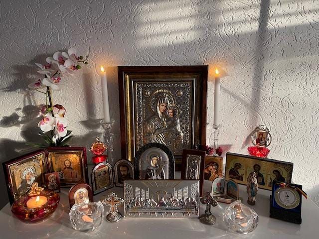 Fotografie cu iconostas