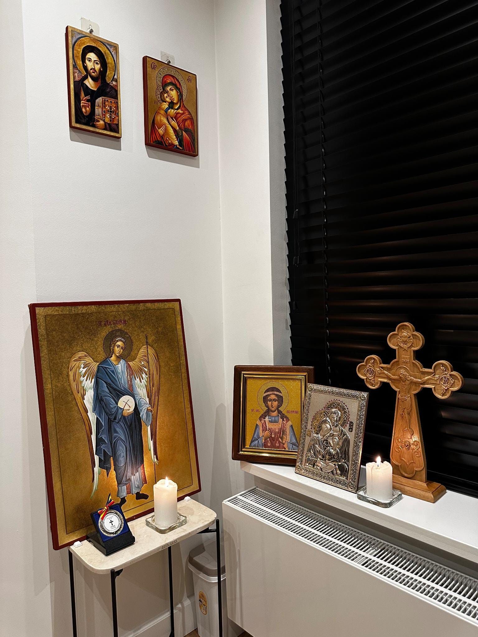Fotografie cu iconostas