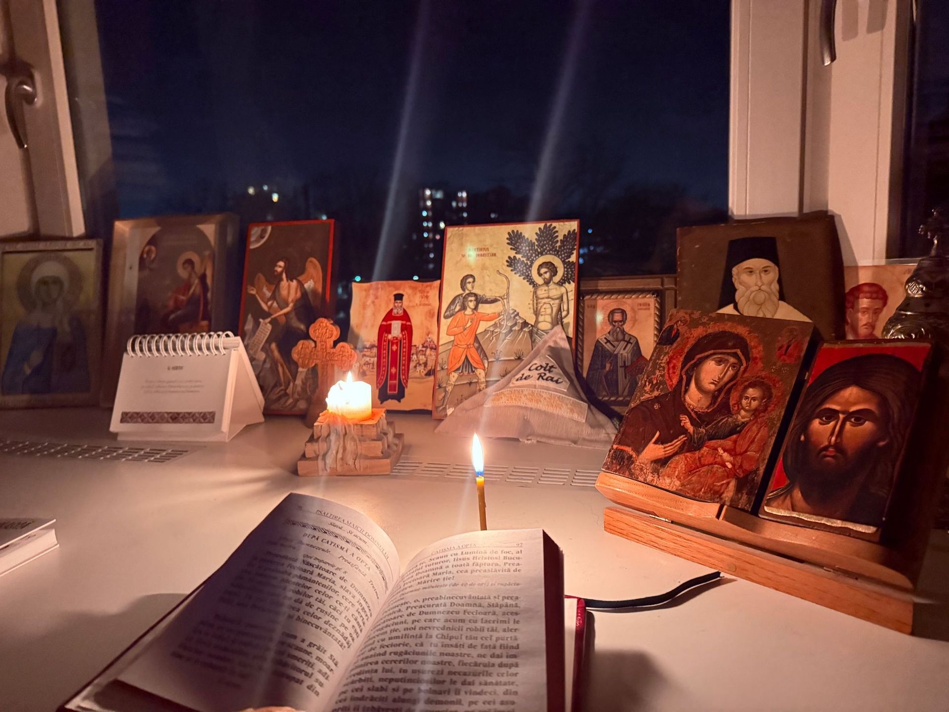 Fotografie cu iconostas