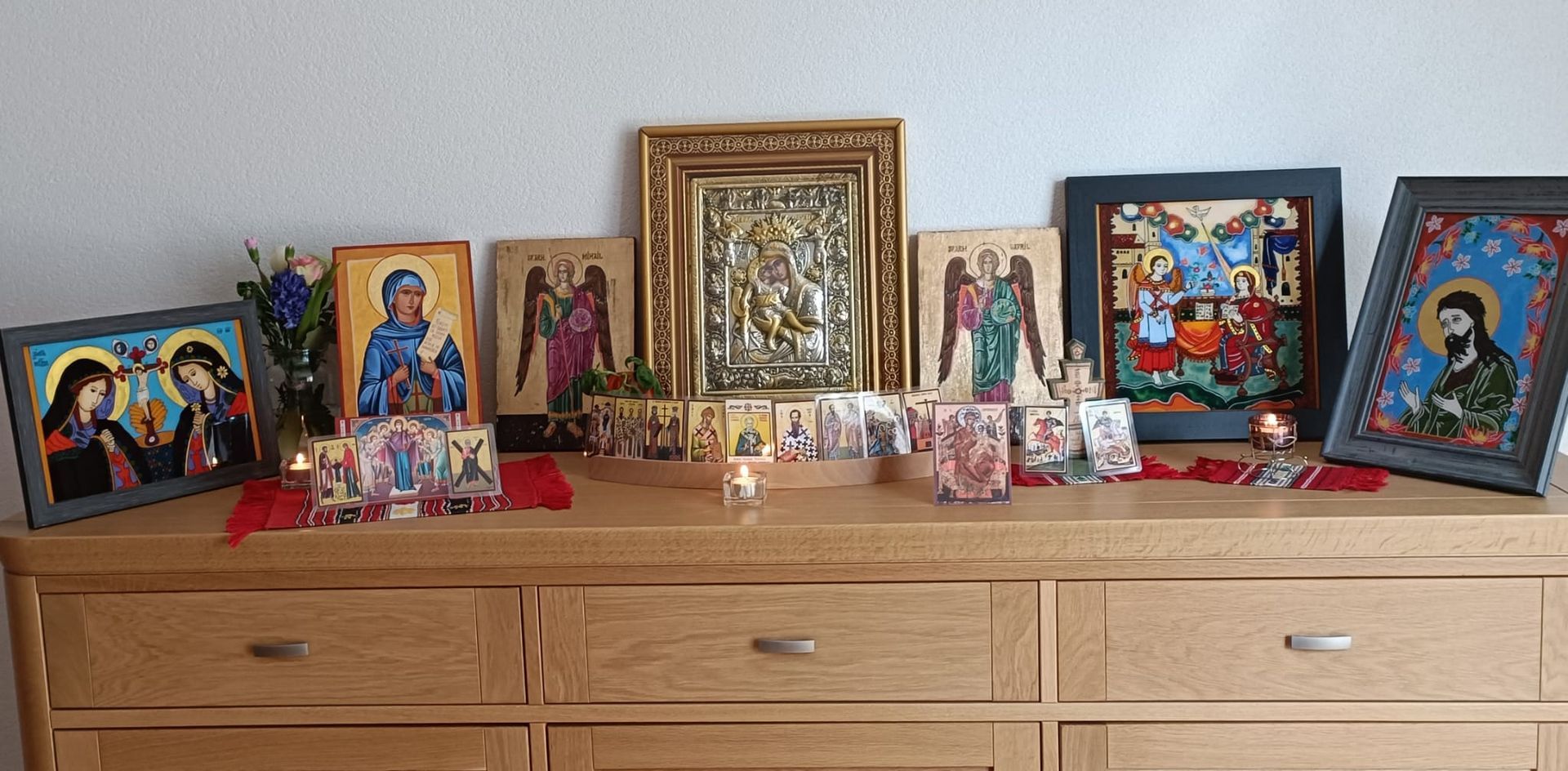 Fotografie cu iconostas