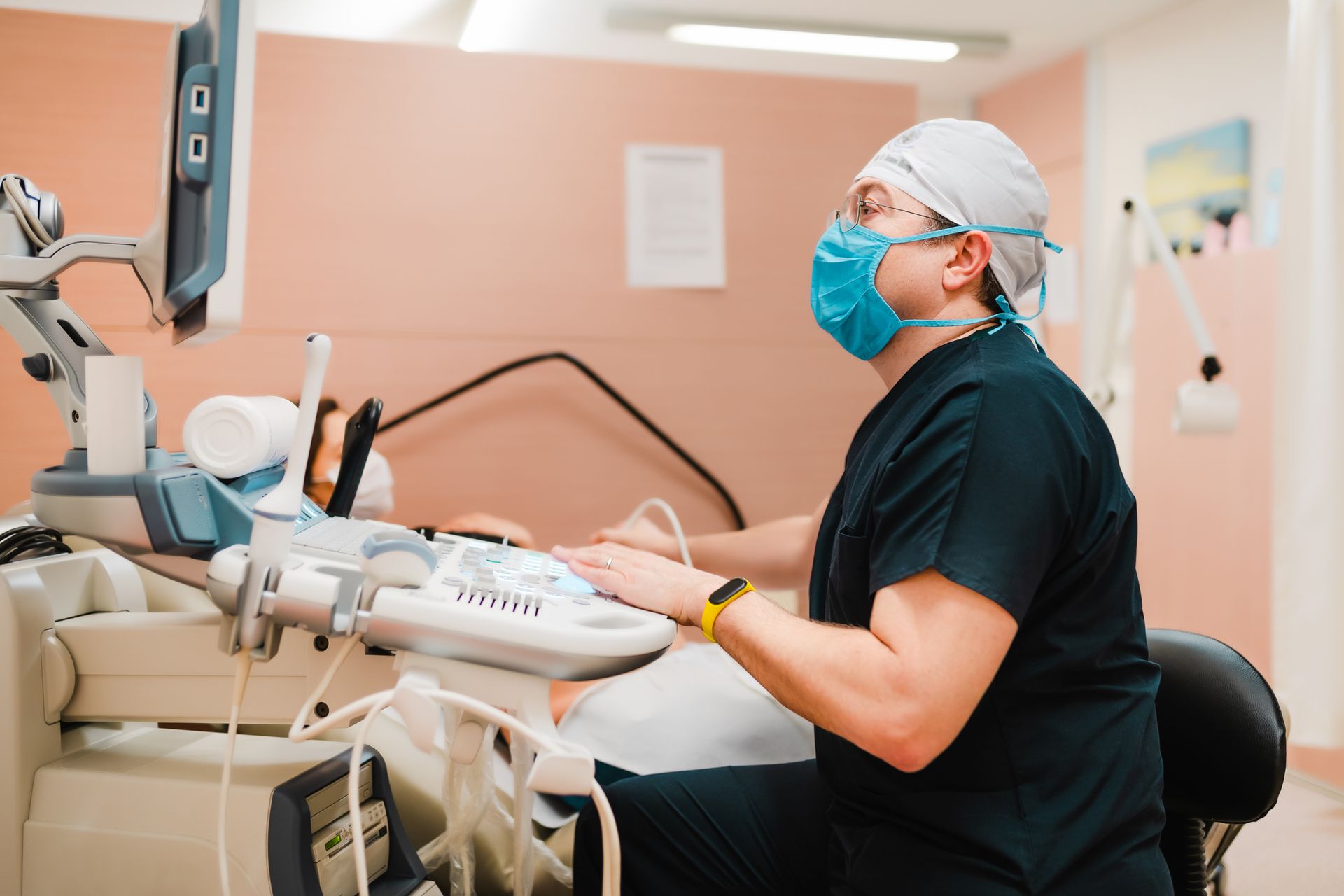 Surgeon Using Ultrasound Machine - San Antonio, TX - La Femme OB/GYN