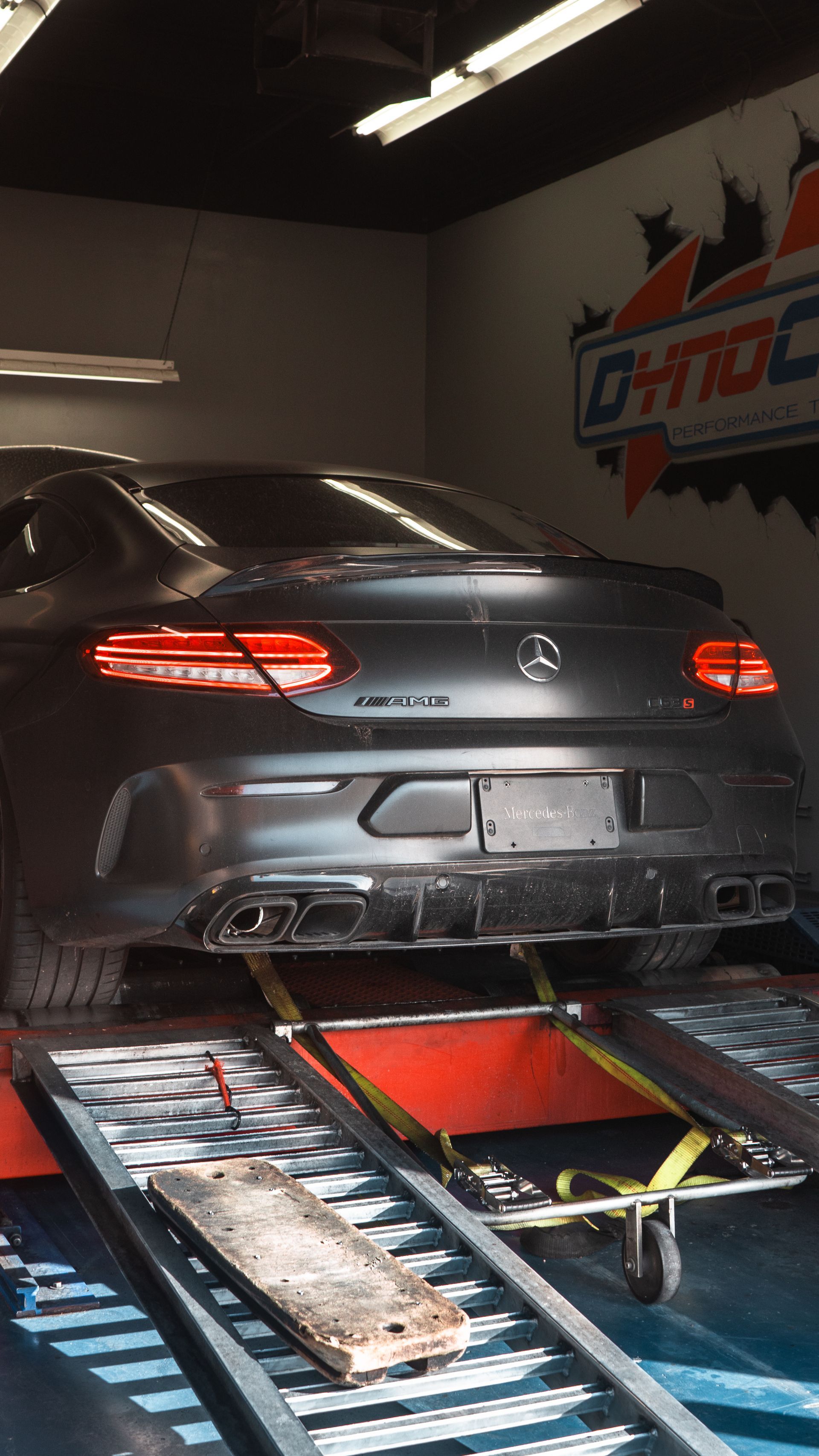 Mercedes-Benz on Dyno testing in Scottsdale, AZ | Dyno-Comp