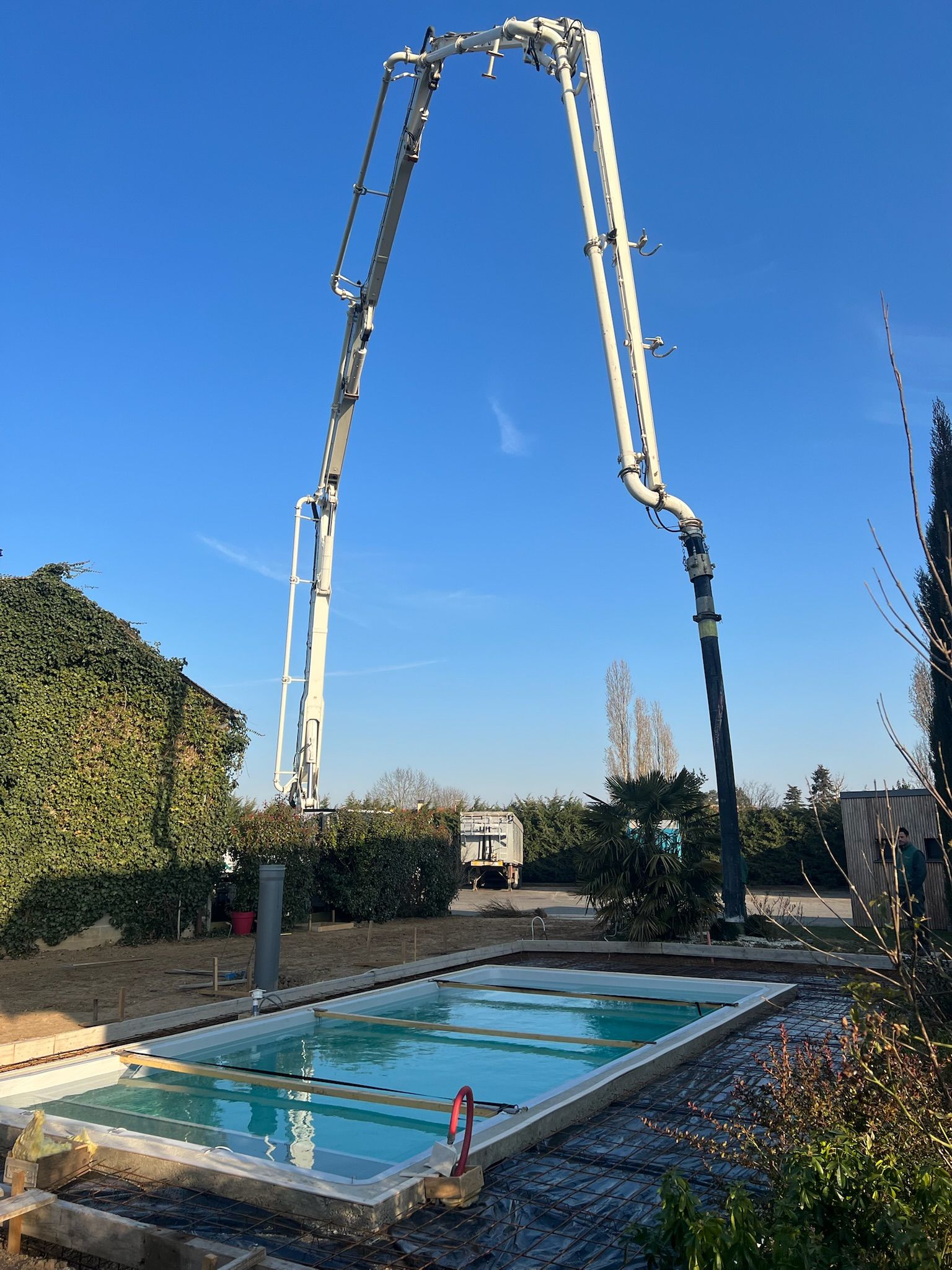 Terrassement piscine evreux